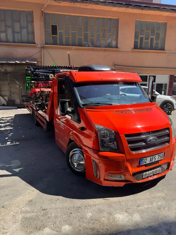 D300 Güzergahı Çınarcık (64000) Lokasyonunda Kaskolu Tarım Makinesi Taşıma